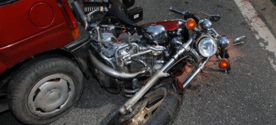 Zderzenie osobówki z motocyklem w Majscowej (ZDJĘCIE)